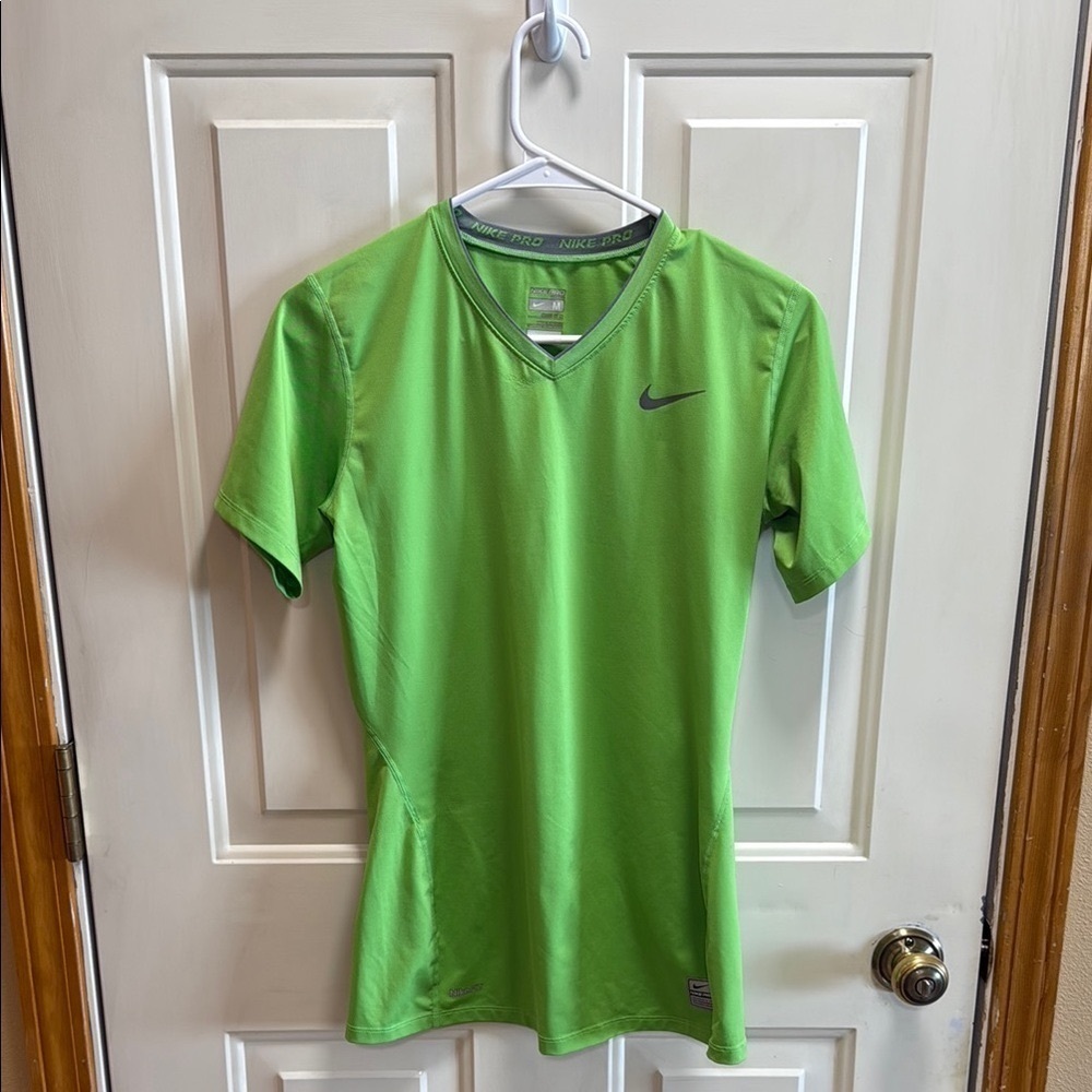 Nike Pro Lime Green NikeFit Fitted Performance Tee size M